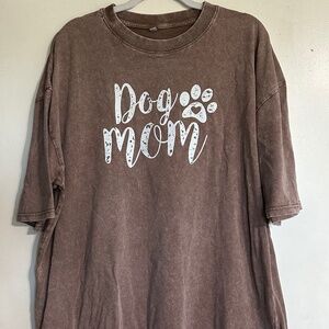 Dog Mom Vintage Wash tshirt size 2XL